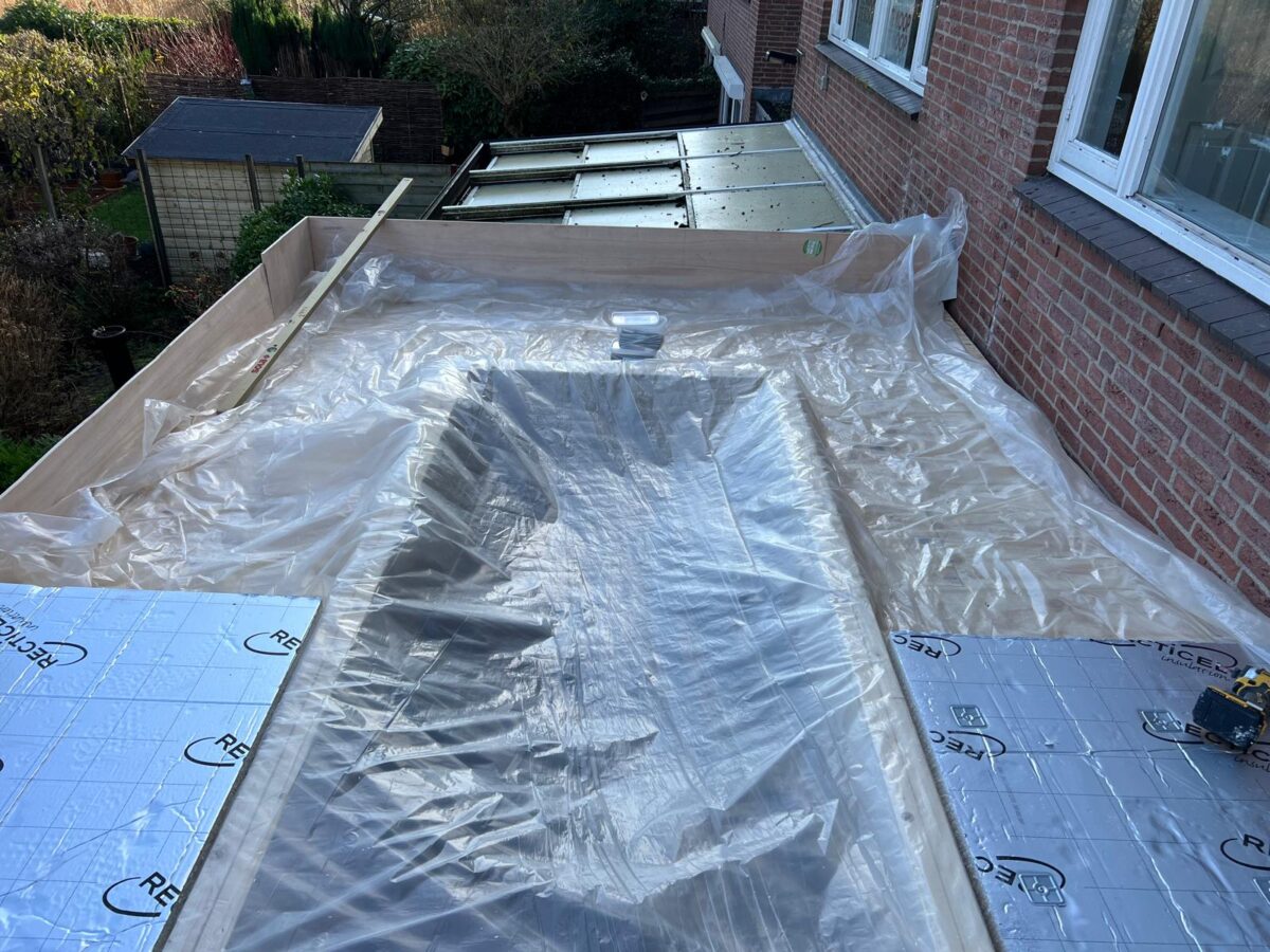 aanbouw maatwerk daklicht en isolatie