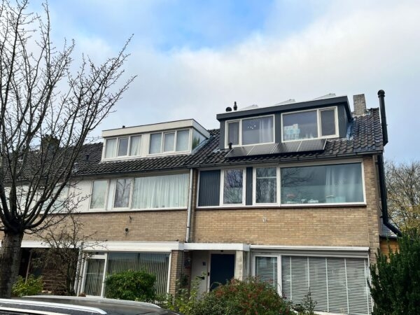 Dakgoot vervangen rijtjeshuis