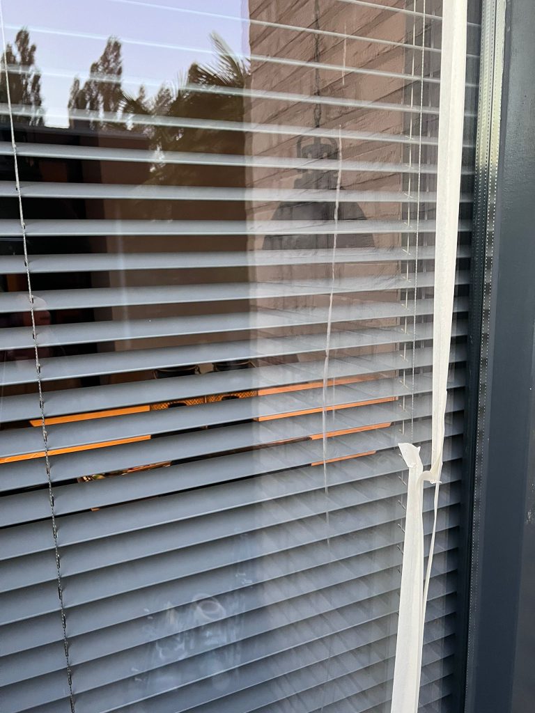 Kras in glas voor professionele glas polijst behandeling.