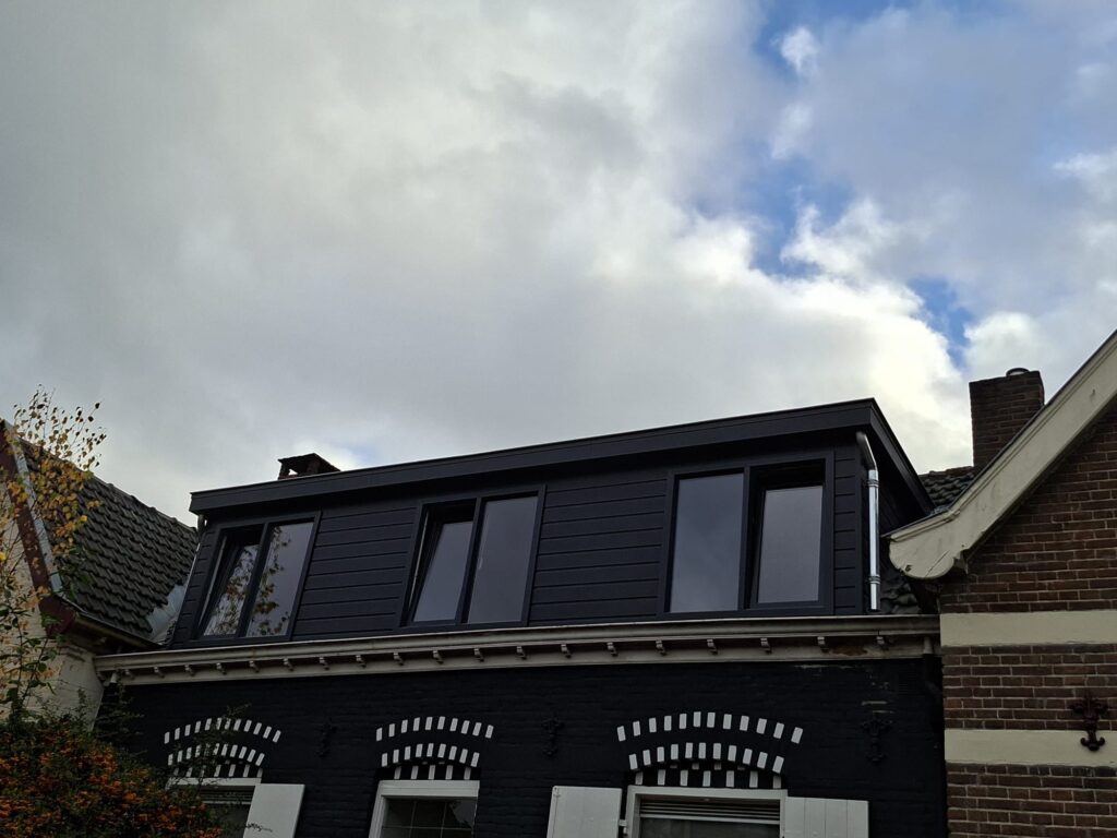 Dakkapel 5 meter geplaatst door partner van Offra