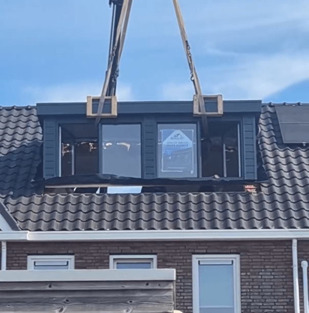 dakkapel vervangen en laten plaatsen bij een rijtjeswoning
