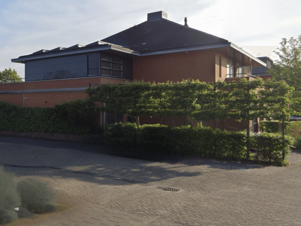 Dakopbouw geplaatst op garage van vrijstaande woning