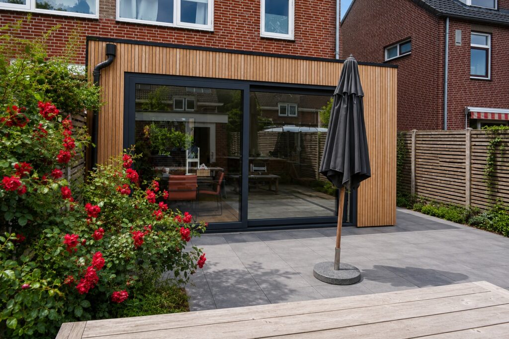 Aanbouw in Zeist gekoppeld door Offra aan een aannemer